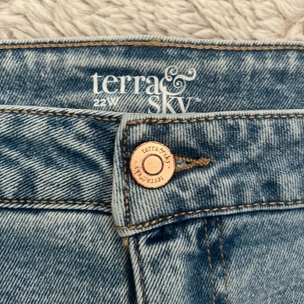 NWT Terra & Sky Denim Shorts Size 22W